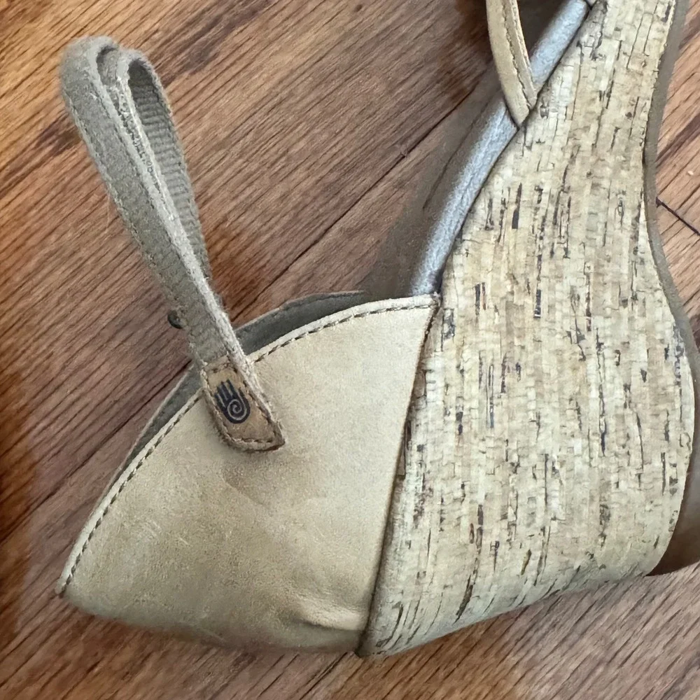 Teva Wedge Sandals Boho Chic Festival Tan Cork Ankle Strap Size 7 Travel Comfort